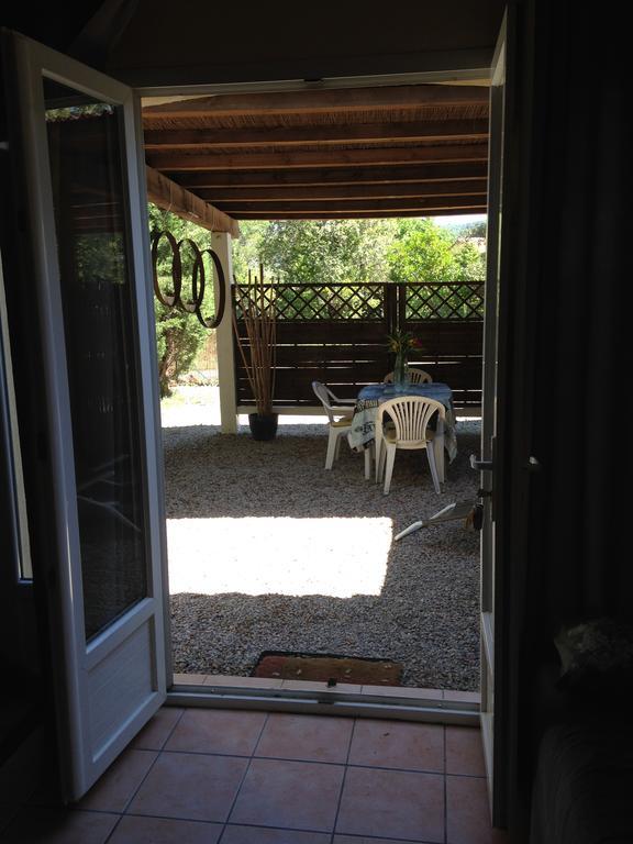Gite De Saint Cassien モントルー エクステリア 写真